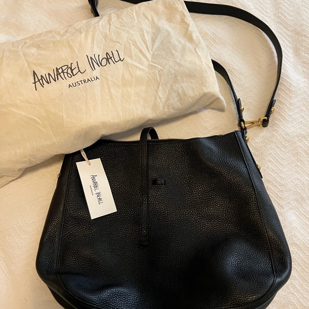 NWT Annabel Ingell pebbled leather hobo